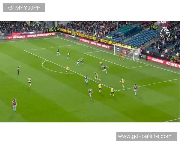 开拓者与勇士激战正酣精彩直播5月15日赛事全程回顾与分析 开拓者与勇士激战正酣精彩直播5月15日赛事全程回顾与分析